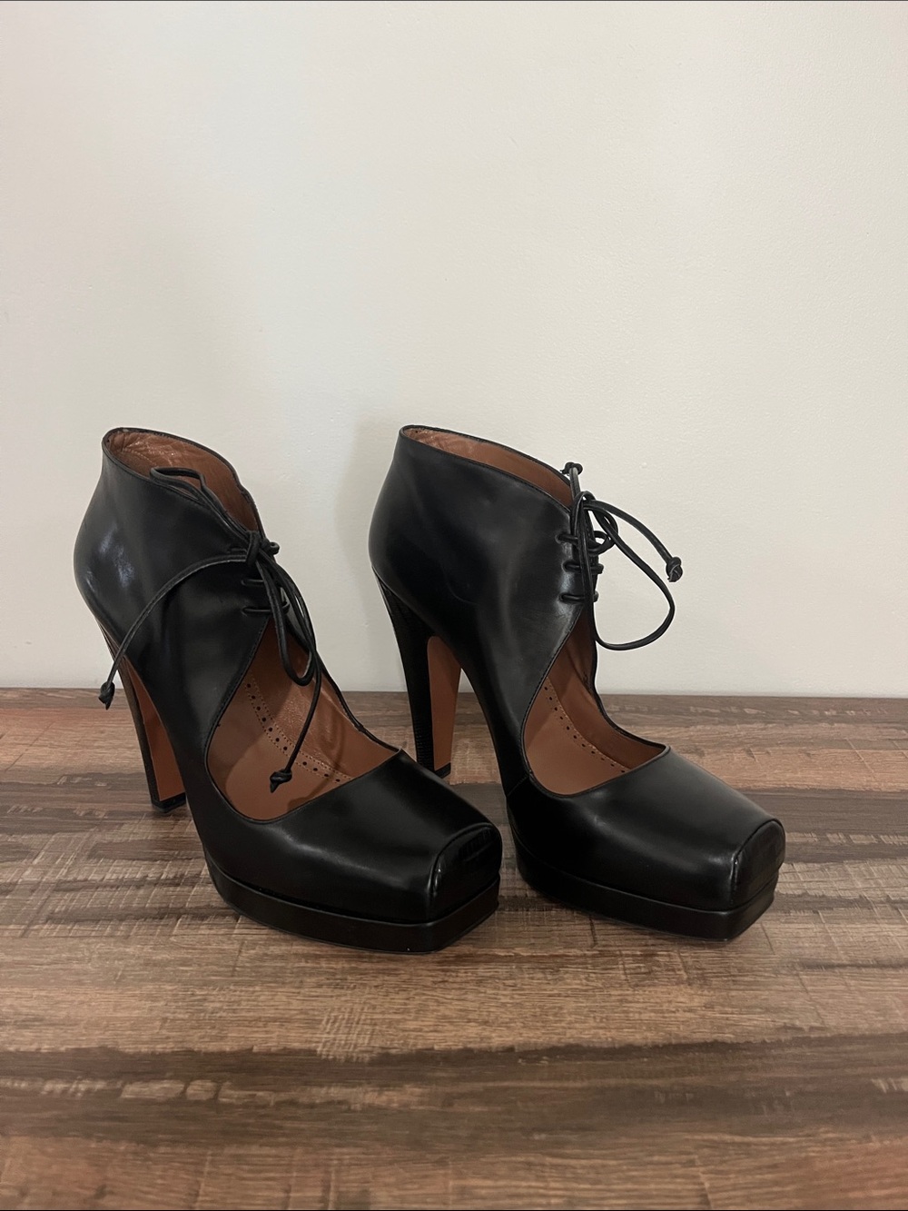 Alaïa Black Leather Lace-Up Platform Stiletto Heels